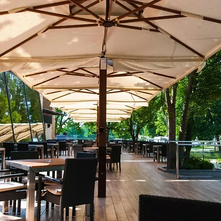 And Oaza Илиджа